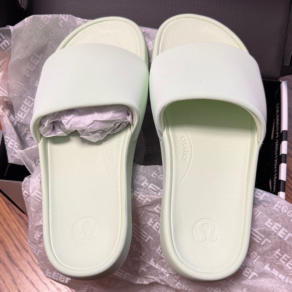 Lululemon Restfeel Slides